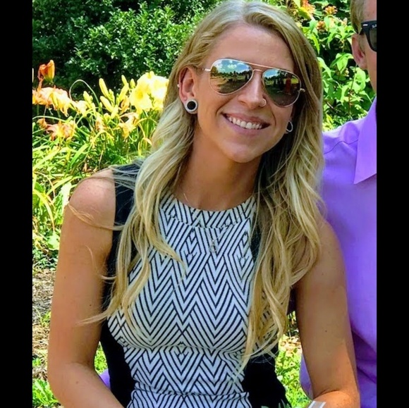 Meet your Posher, T-baby - Picture 1 of 1